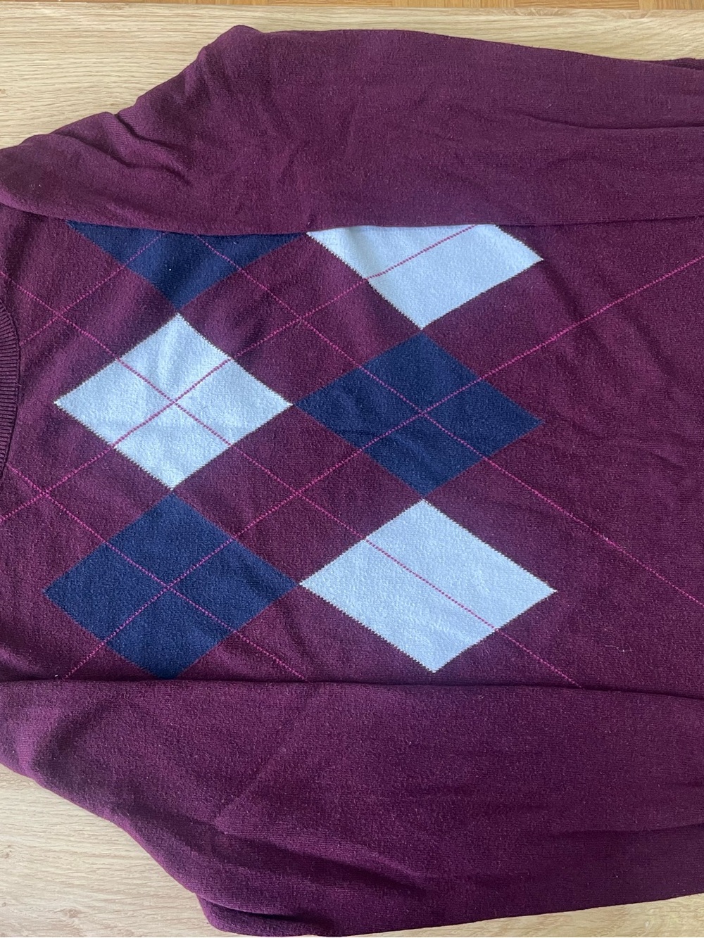 Reitmans Women's Maroon Argyle Crewneck Sweater with Pink & Navy Diamonds